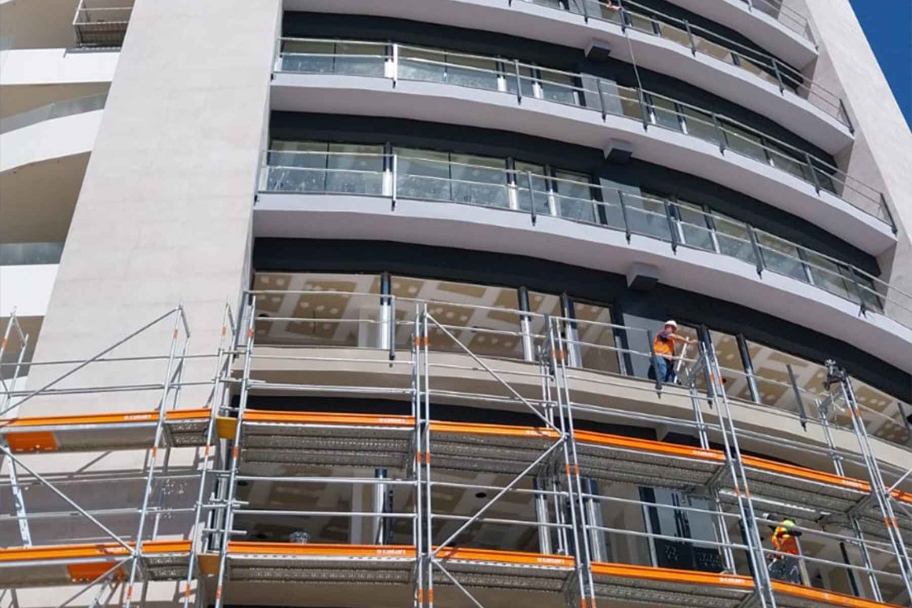 Trabajando en la construcción del complejo asistencial para personas mayores en Móstoles