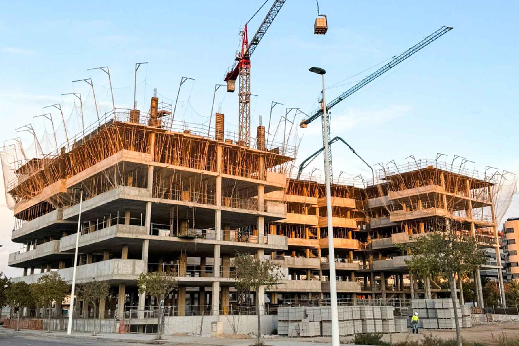 Construcción de estructuras de gran envergadura - Residencial en Elche