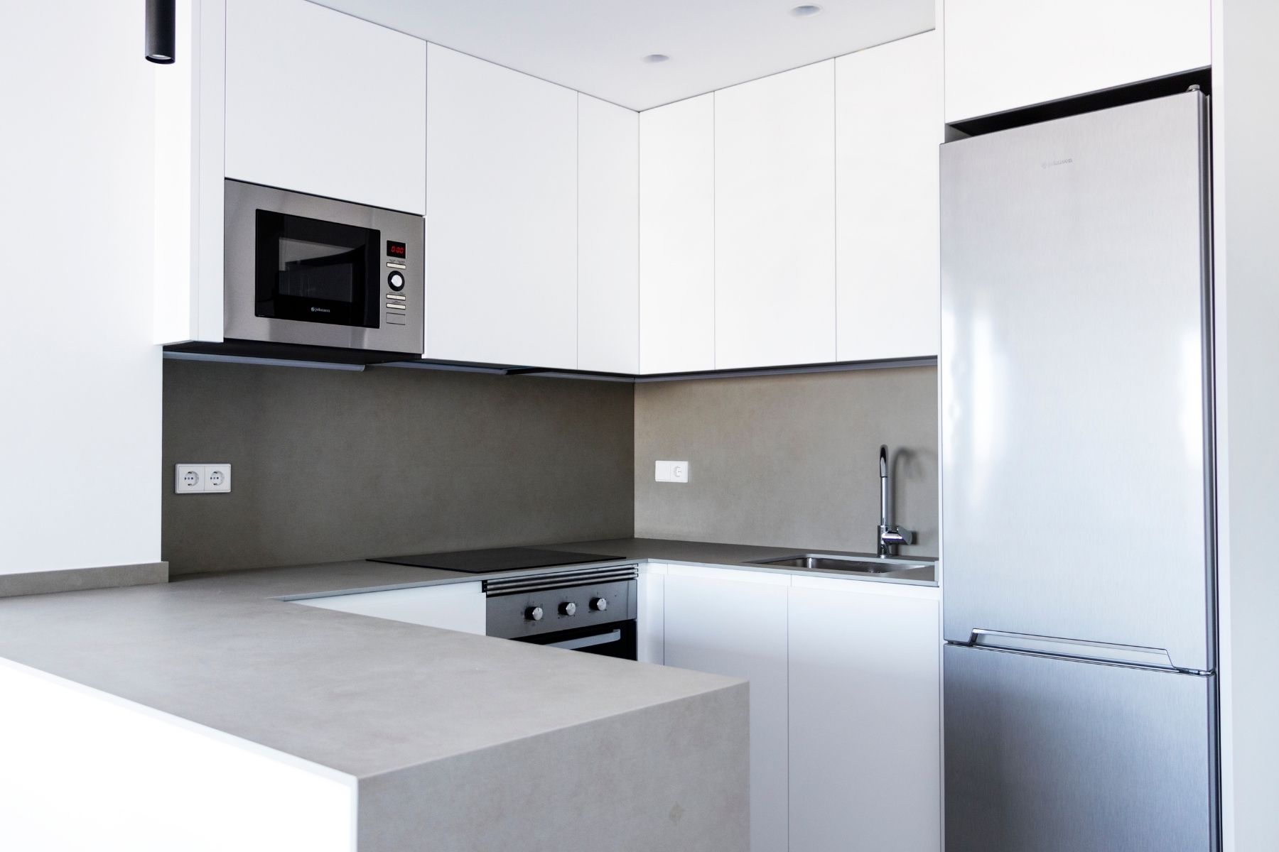 Cocina residencial Arenales del Sol. Elche