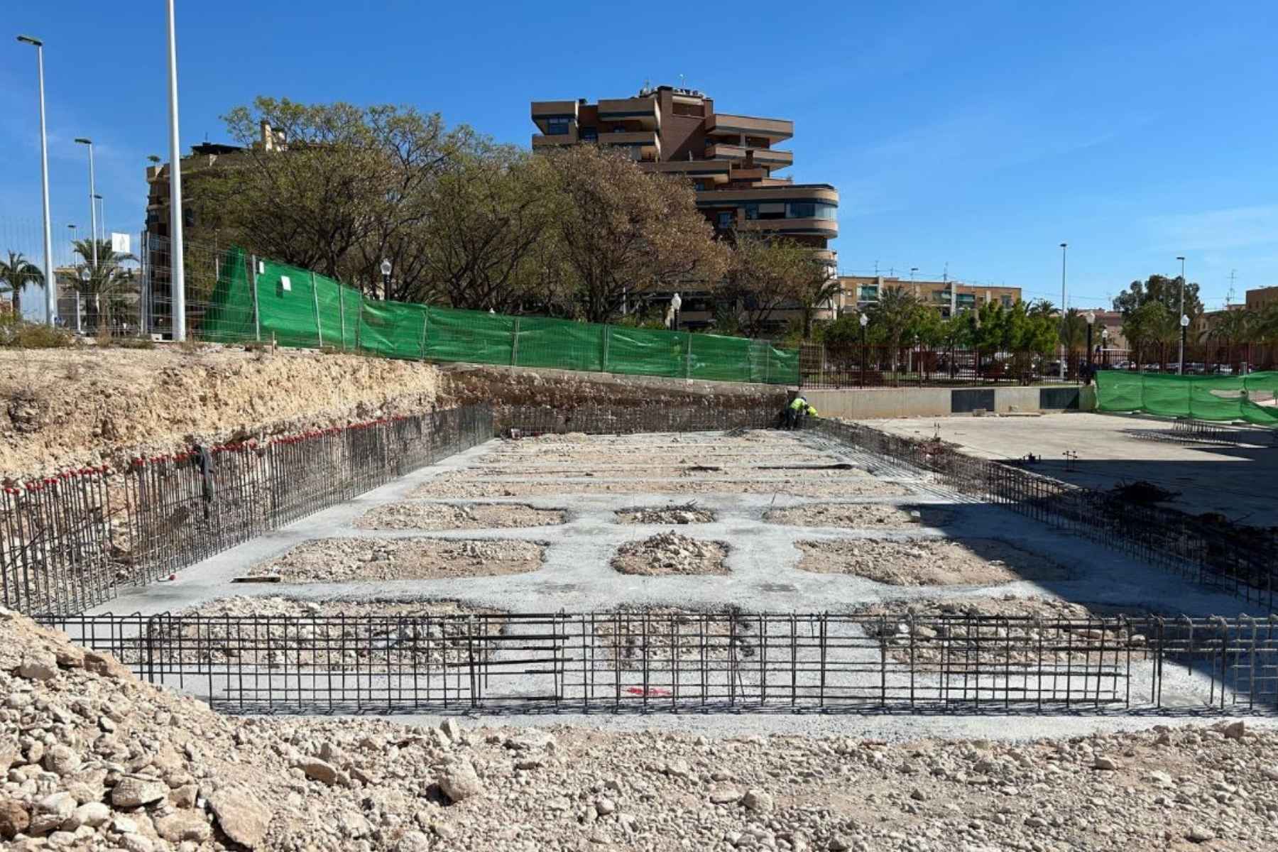 Comienzo obras gimnasio del CEIP López Orozco en Elche