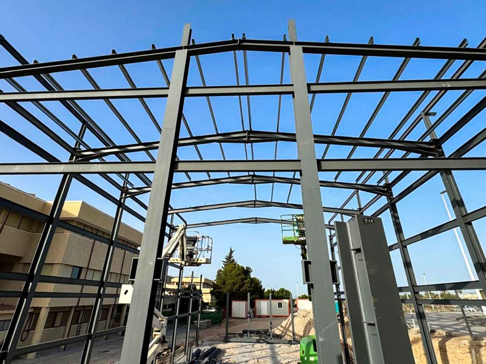 En Media Caña construimos estructuras metálicas